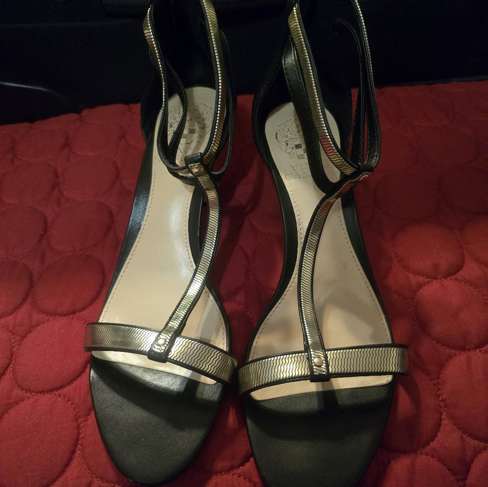 Elegant Black and Gold Women's Sandals